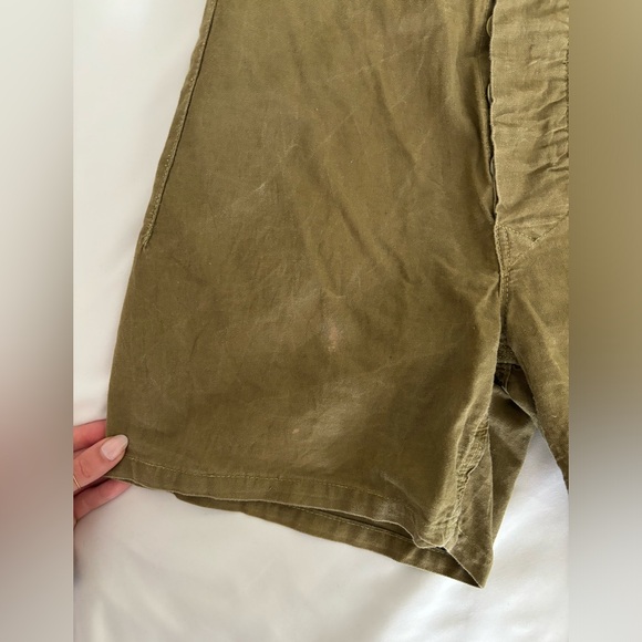 VINTAGE 1950’s Womens Army Green Shorts - Picture 4 of 4